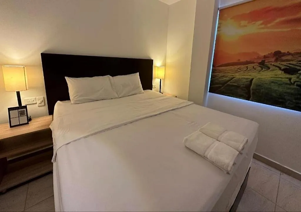 Hotel Opera Medellin Entretenimiento Y Bar