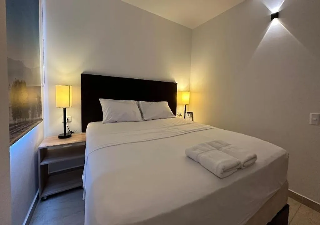 Hotel Opera Medellin Entretenimiento Y Bar Colombia