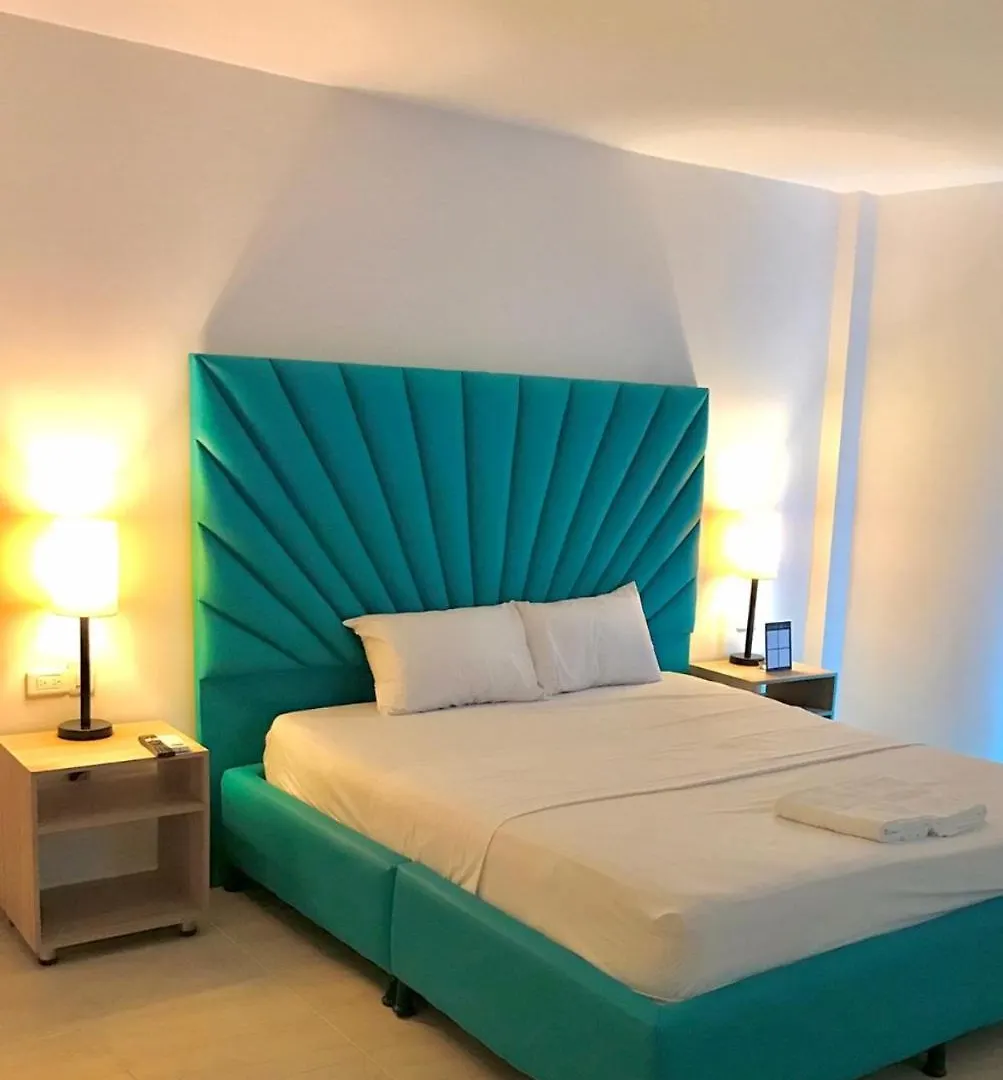 Hotel Opera Medellin Entretenimiento Y Bar